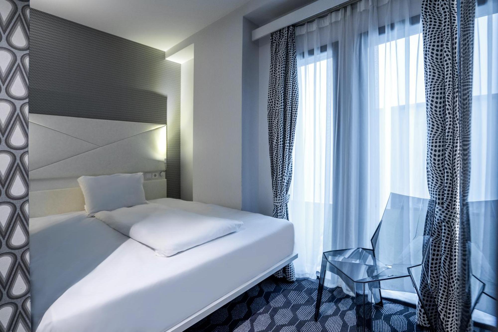 เมจิก โฮเต็ล เอ็กซิบิชั่น Hotel เบอร์เกน ภายนอก รูปภาพ